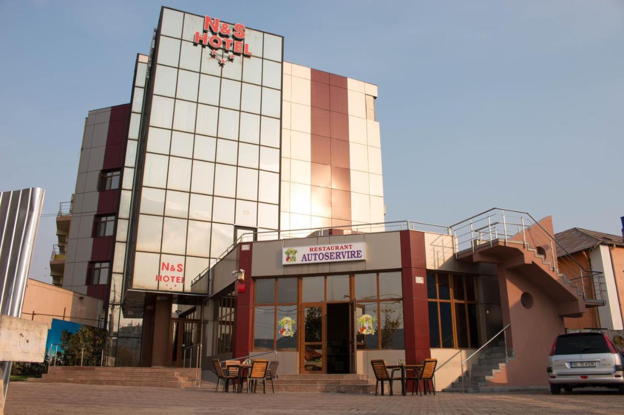 N&S Hotel Barlad Bîrlad Exterior foto