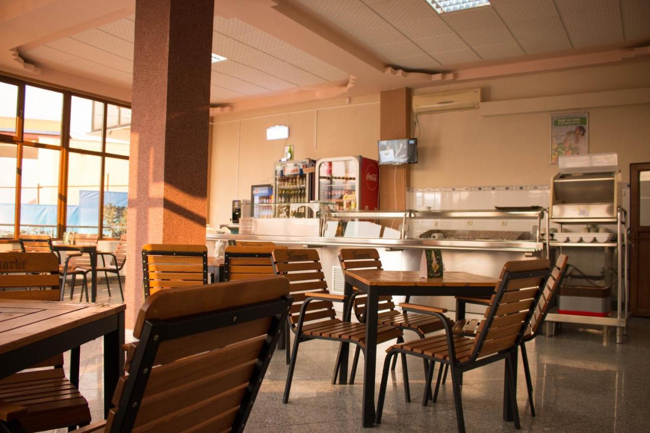 N&S Hotel Barlad Bîrlad Exterior foto